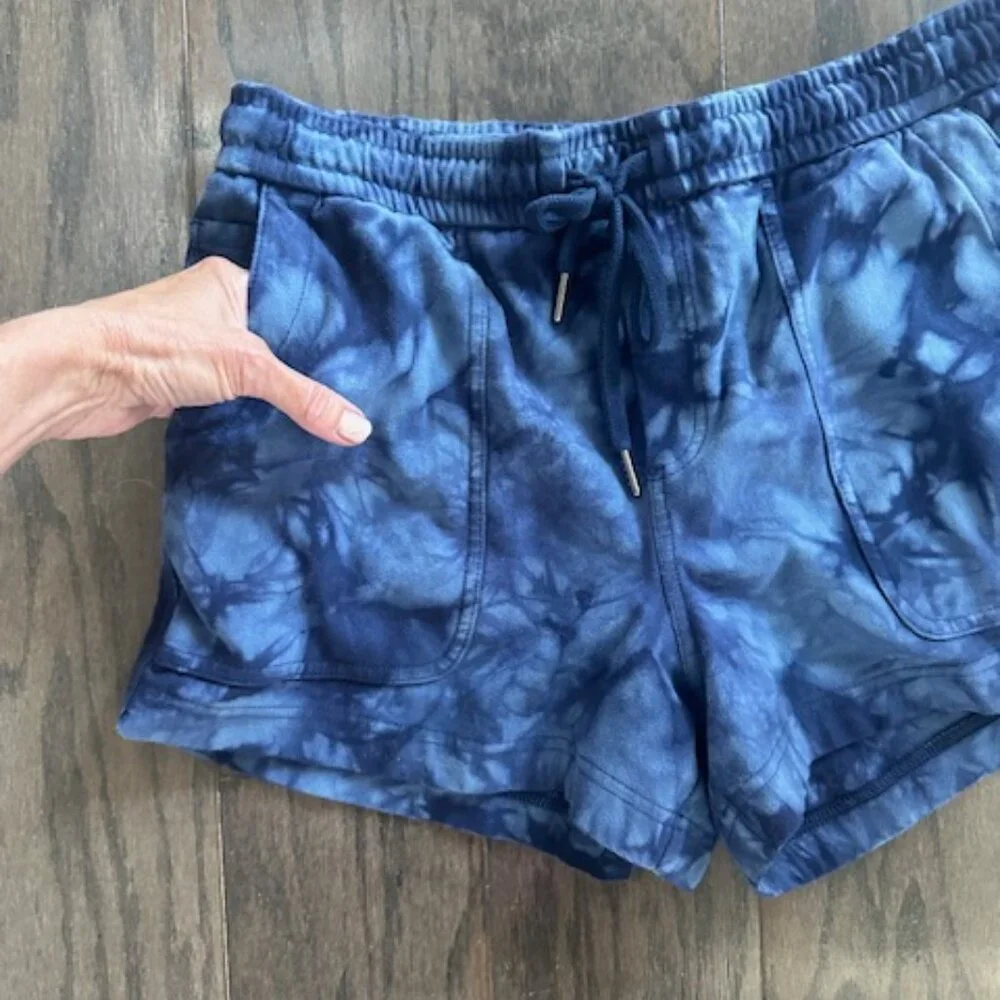 Athleta NWOT Farallon Knit Crustal Blue Tie Dye Drawstring Waist Short - Picture 6 of 16